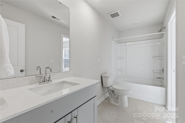 3528 Auburn Curb Road, Charlotte, NC 28217