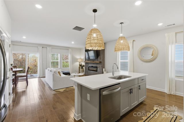 3528 Auburn Curb Road, Charlotte, NC 28217