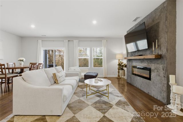 3528 Auburn Curb Road, Charlotte, NC 28217