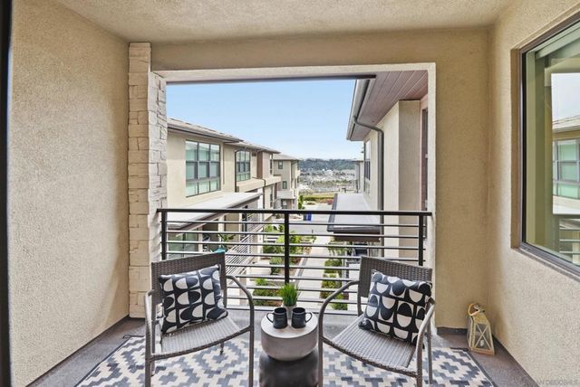 2902 Via Alta, San Diego, CA 92108