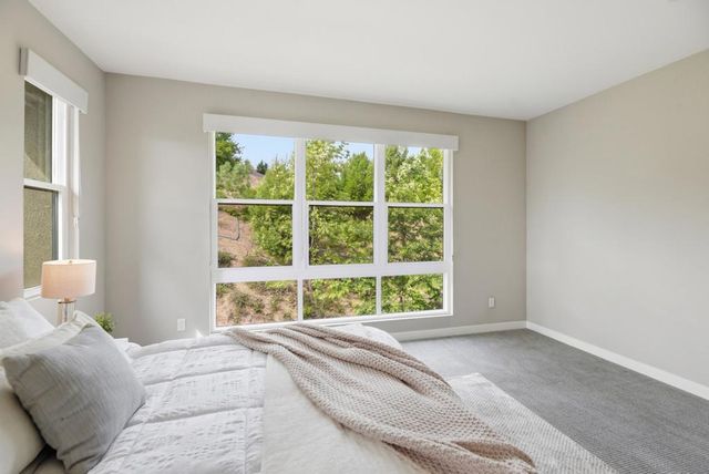 2902 Via Alta, San Diego, CA 92108