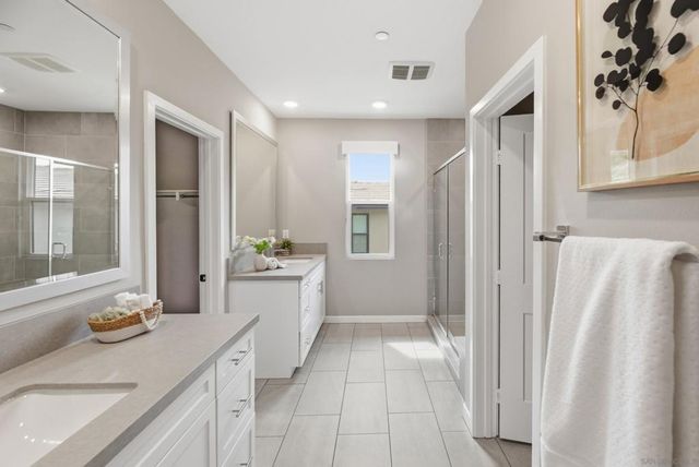 2902 Via Alta, San Diego, CA 92108