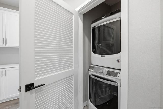 2902 Via Alta, San Diego, CA 92108