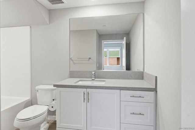 2902 Via Alta, San Diego, CA 92108