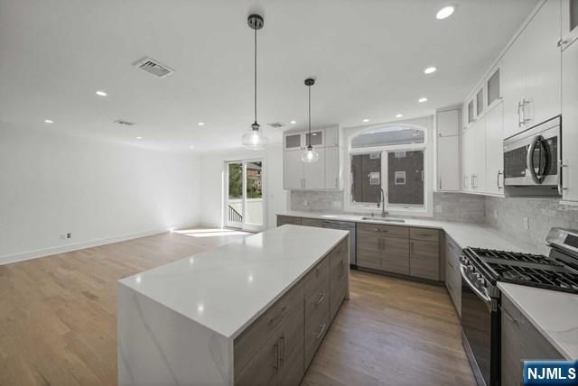 92 Franklin Street, Tenafly, NJ 07670