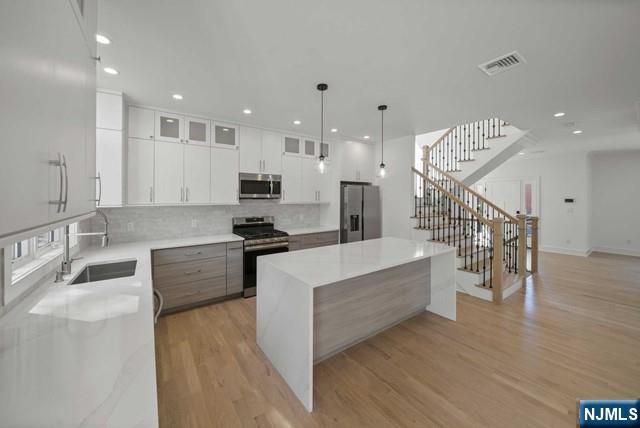 92 Franklin Street, Tenafly, NJ 07670