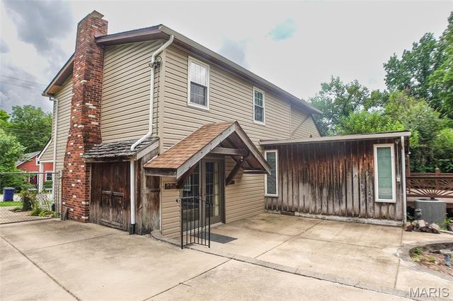 10659 Wurdack Avenue, St Louis, MO 63114