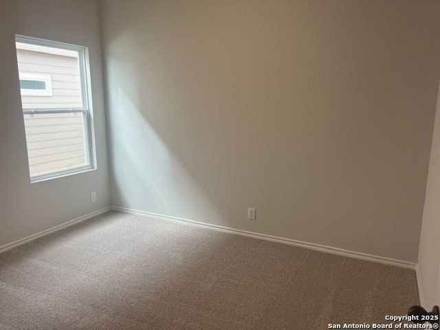 105 BEVERIDGE, Seguin, TX 78155