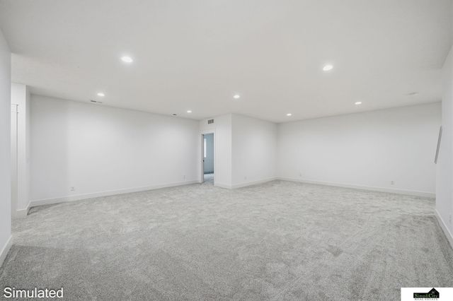 8600 S 50th Court, Lincoln, NE 68516