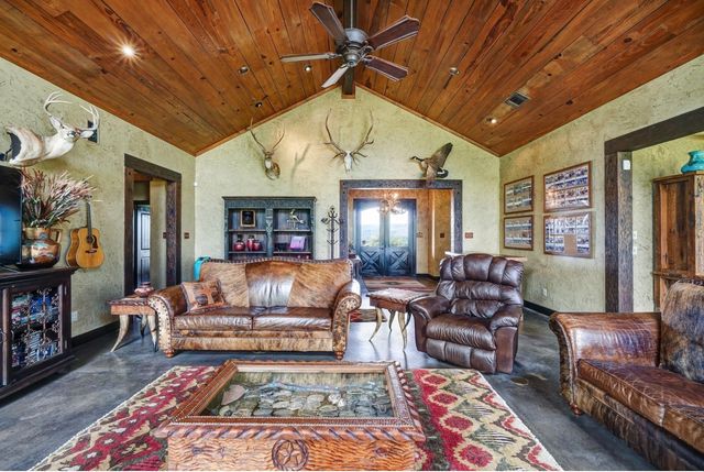 1084 Beddo Mountain, Santo, TX 76472