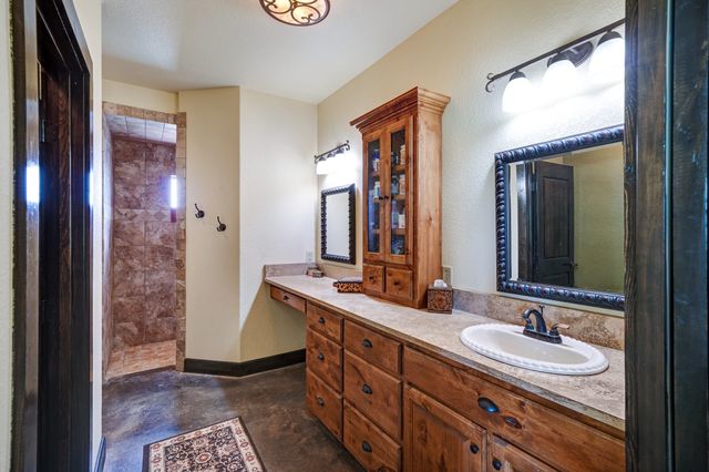 1084 Beddo Mountain, Santo, TX 76472