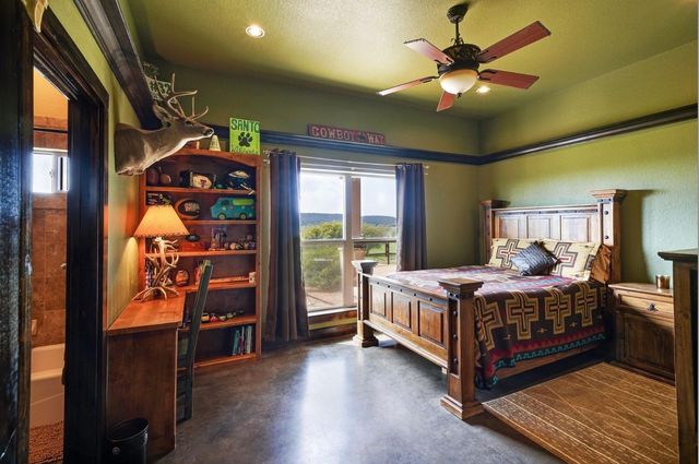 1084 Beddo Mountain, Santo, TX 76472