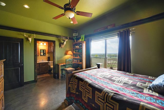 1084 Beddo Mountain, Santo, TX 76472