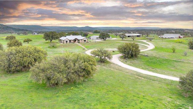 1084 Beddo Mountain, Santo, TX 76472