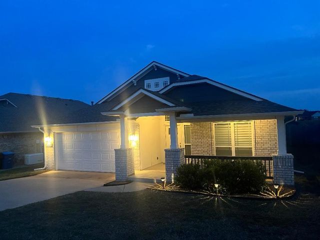 12616 SE 16th Court, Choctaw, OK 73020