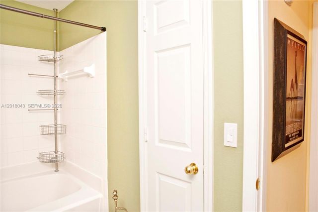 533 NE 3rd Ave 147, Fort Lauderdale, FL 33301