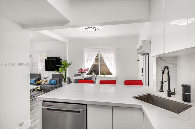 750 Pennsylvania Ave 6, Miami Beach, FL 33139