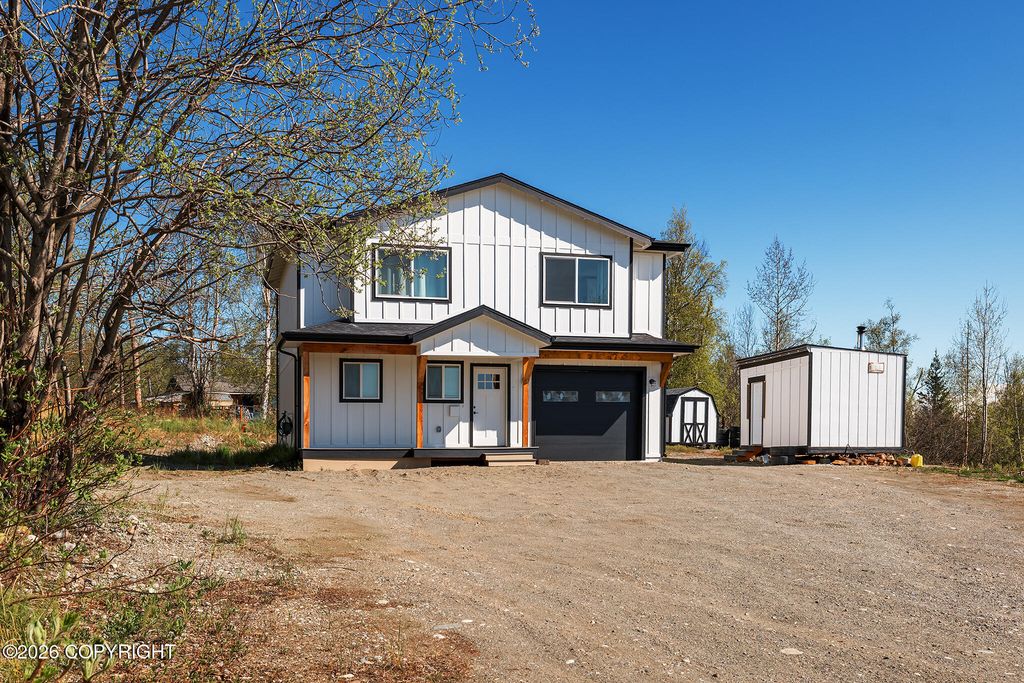 3420 S Hilltop Circle, Wasilla, AK 99623