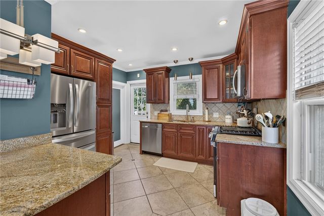 63 Georgia Avenue, Providence, RI 02905