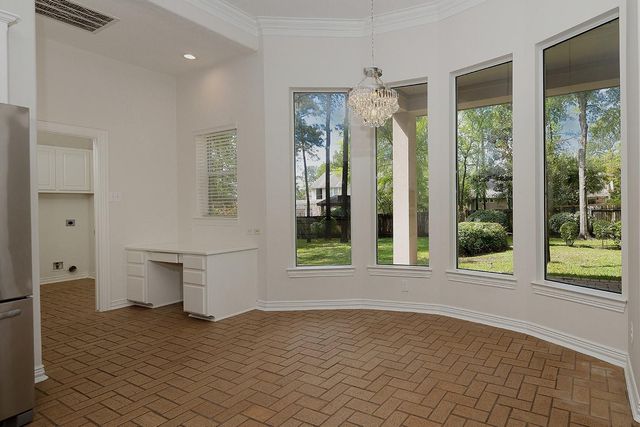 11 Lansdowne, The Woodlands, TX 77382