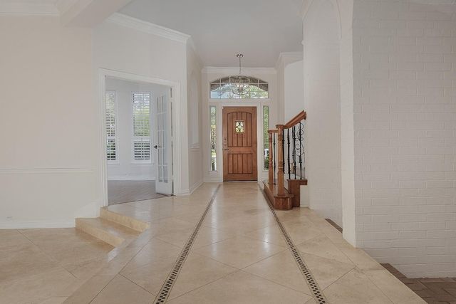 11 Lansdowne, The Woodlands, TX 77382