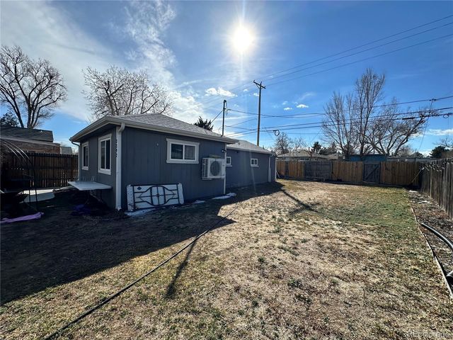 3392 W Exposition Avenue, Denver, CO 80219