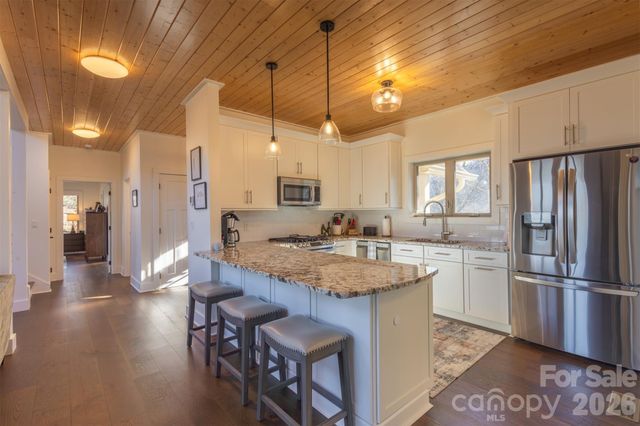 346 Birdymay Drive, Tuckasegee, NC 28783