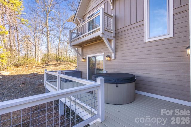 346 Birdymay Drive, Tuckasegee, NC 28783