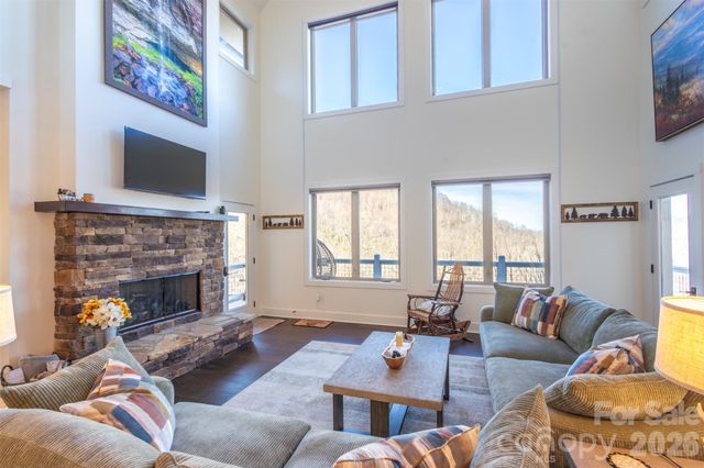 346 Birdymay Drive, Tuckasegee, NC 28783