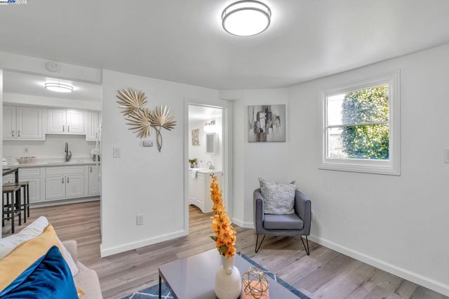 2025 34th Ave, Oakland, CA 94601