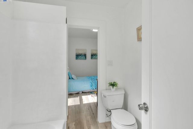 2025 34th Ave, Oakland, CA 94601