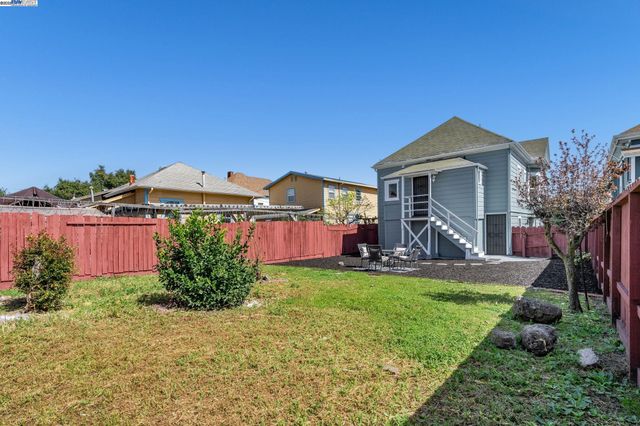 2025 34th Ave, Oakland, CA 94601