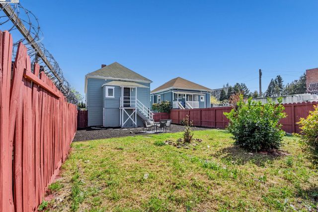 2025 34th Ave, Oakland, CA 94601