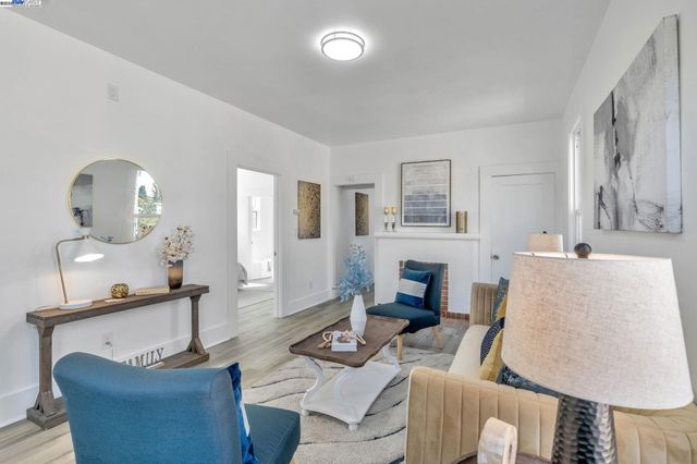 2025 34th Ave, Oakland, CA 94601