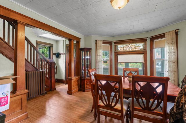 1080 Cook Avenue E, Saint Paul, MN 55106