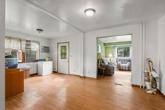 1080 Cook Avenue E, Saint Paul, MN 55106