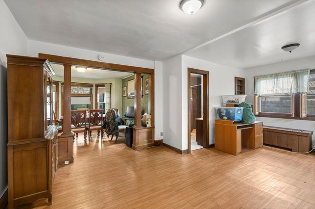 1080 Cook Avenue E, Saint Paul, MN 55106