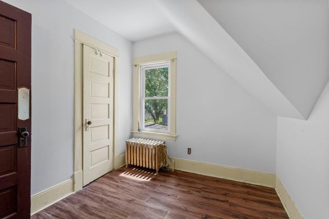1080 Cook Avenue E, Saint Paul, MN 55106