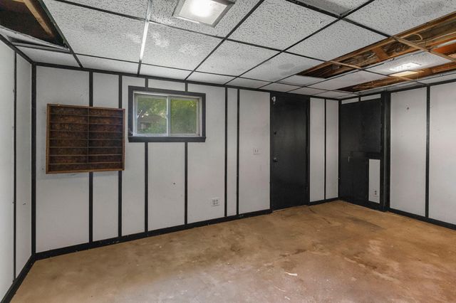 1080 Cook Avenue E, Saint Paul, MN 55106