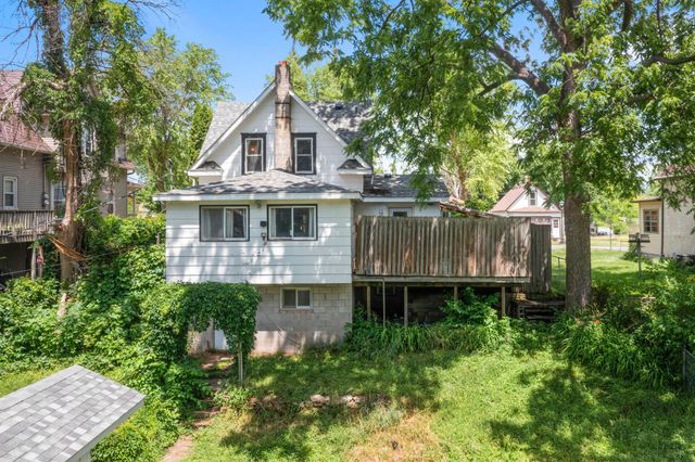 1080 Cook Avenue E, Saint Paul, MN 55106