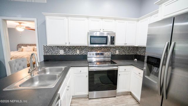 509 MILLSTONE Drive, Orange Park, FL 32065