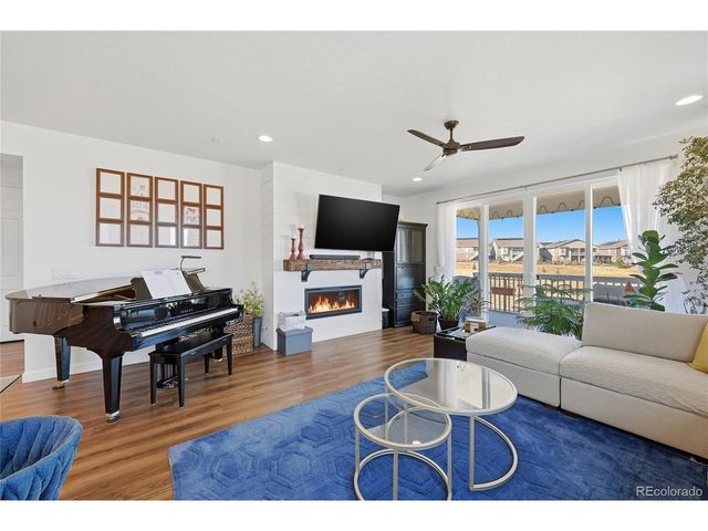 22601 E Narrowleaf Cir, Aurora, CO 80016