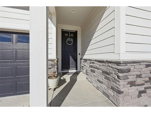 22601 E Narrowleaf Cir, Aurora, CO 80016