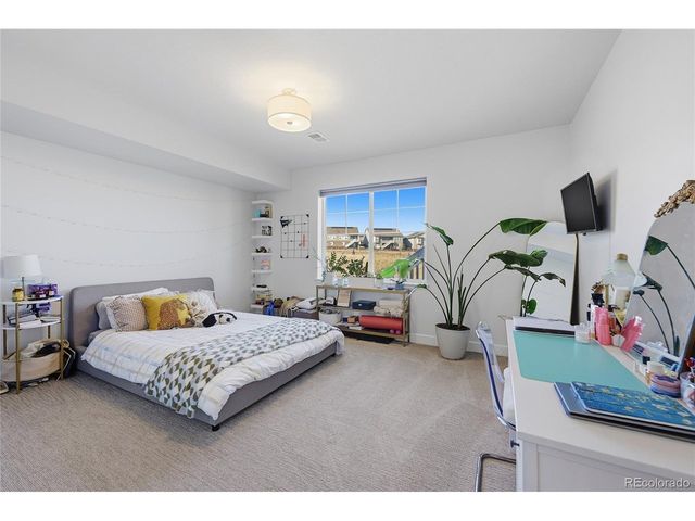 22601 E Narrowleaf Cir, Aurora, CO 80016