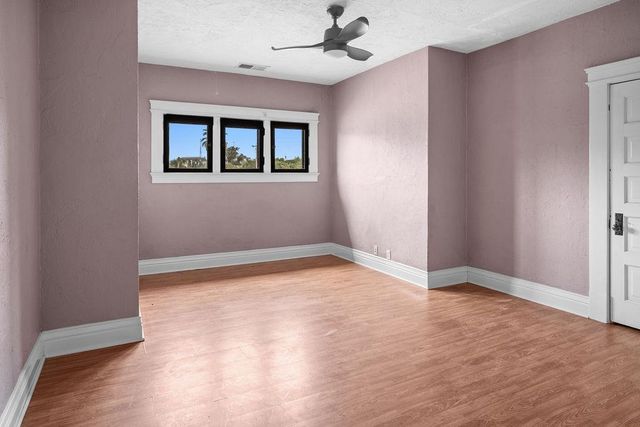209 N Diana Street, Fresno, CA 93701