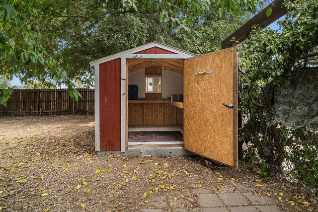 209 N Diana Street, Fresno, CA 93701