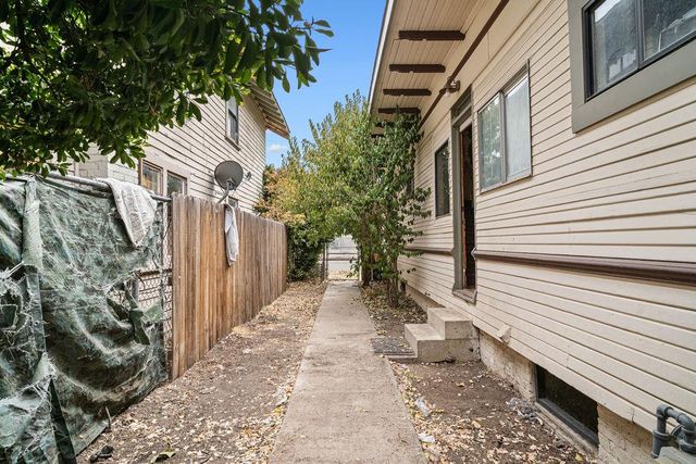 209 N Diana Street, Fresno, CA 93701