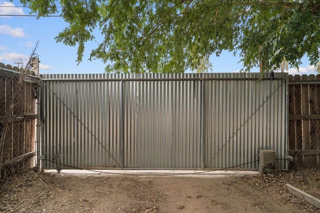 209 N Diana Street, Fresno, CA 93701