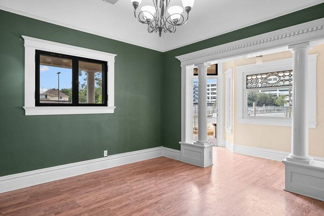 209 N Diana Street, Fresno, CA 93701