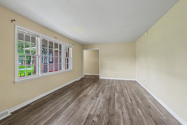 104 Hamlet Lane, Ladson, SC 29456
